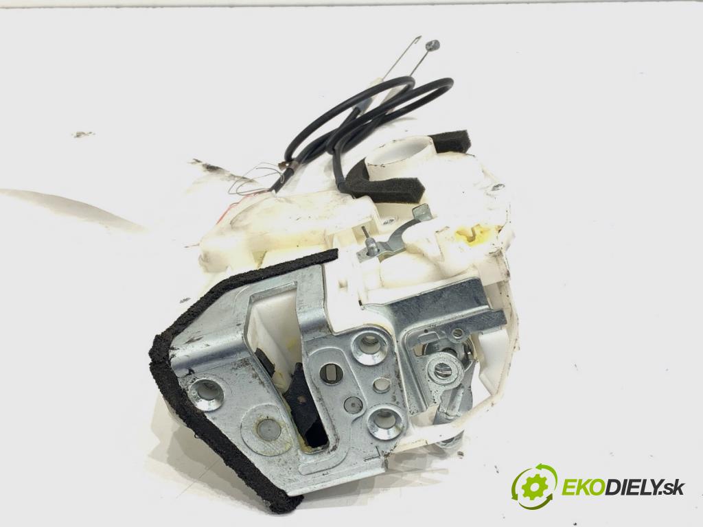 SUZUKI SX4 (EY, GY) 2006 - 2022    1.9 DDiS (RW 419D) 88 kW [120 KM] olej napędowy 2006 - 2022  zámok dveře levý zadní část 