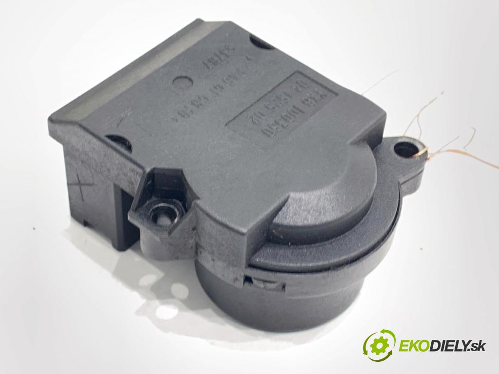 LAND ROVER FREELANDER I (L314) 1998 - 2006    2.0 DI 4x4 72 kW [98 KM] olej napędowy 1998 - 2000  Kocka, vložka spínacej skrinky  (Spínacia skrinka)