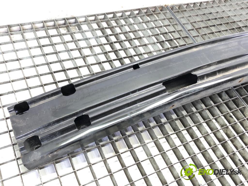 NISSAN X-TRAIL T32 SUV 2018 120 kW 1.6 DIG-T (T32) 1618 výztuha nárazníka zadní část  (Výztuhy zadní)