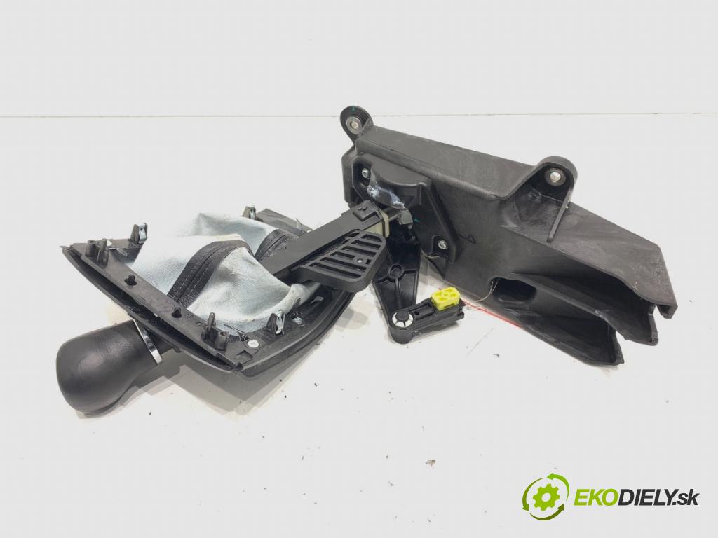 NISSAN X-TRAIL III (T32_, T32R, T32RR) 2013 - 2022    1.6 DIG-T (T32) 120 kW [163 KM] benzyna 2015 - 2022  kulisa 341017450R (Rýchlostné páky / kulisy)