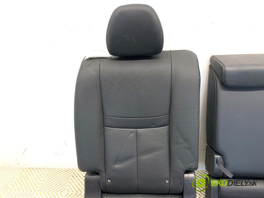 NISSAN X-TRAIL T32 SUV 2018 120 kW 1.6 DIG-T (T32) 1618 Sedadlo druhý rad