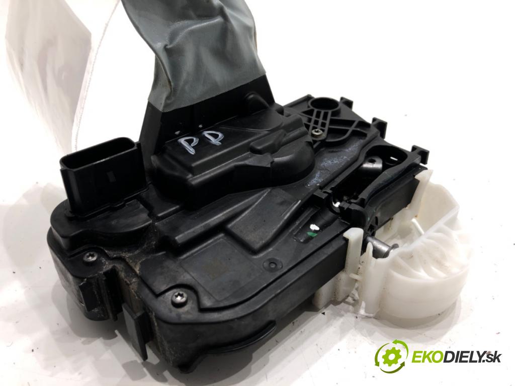 FORD FOCUS IV (HN) 2018 - 2022    1.0 EcoBoost 92 kW [125 KM] benzyna 2018 - 2022  zámok dveře pravý přední část JX7A-A21812-EE