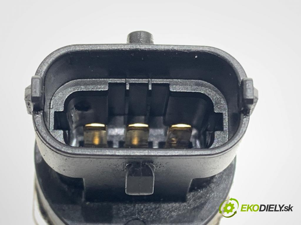 SUZUKI SX4 (EY, GY) 2006 - 2022    1.9 DDiS (RW 419D) 88 kW [120 KM] olej napędowy 2006 - 2022  Snímač tlaku paliva 0281002706 (Snímač)