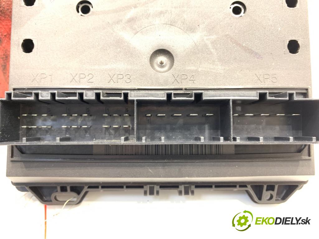 SEAT IBIZA III liftback 2005 55 kW 1.4 16V 1390 Modul komfortu 6Q1937049D (Modul komfortu)