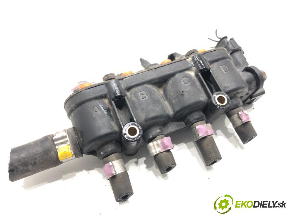 SEAT IBIZA III liftback 2005 55 kW 1.4 16V 1390 vstrekovač LPG 67R-010233