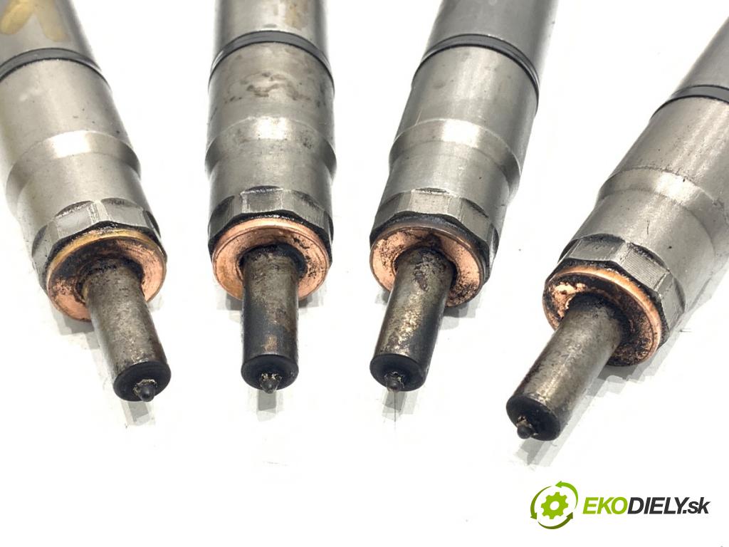 HYUNDAI i40 I (VF) 2012 - 2022    1.7 CRDi 100 kW [136 KM] olej napędowy 2012 - 2022  Vstrekovacie ventily 33800-2A800