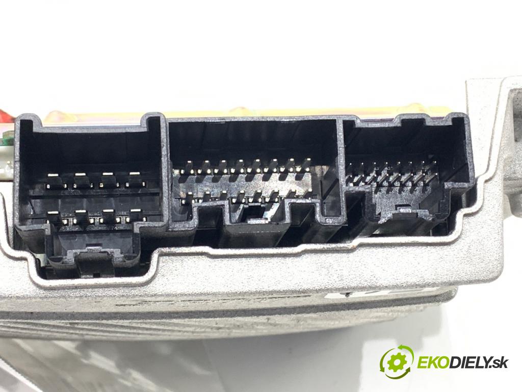 NISSAN X-TRAIL III (T32_, T32R, T32RR) 2013 - 2022    1.6 DIG-T (T32) 120 kW [163 KM] benzyna 2015 - 2022  Zosilňovač 280616FV0A (Zosilňovač)