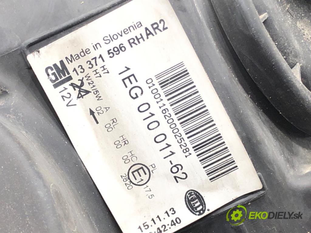 OPEL ASTRA J Kombi 2013 103 kW 1.4 Turbo (35) 1364 světlomet pravý přední část 13371596