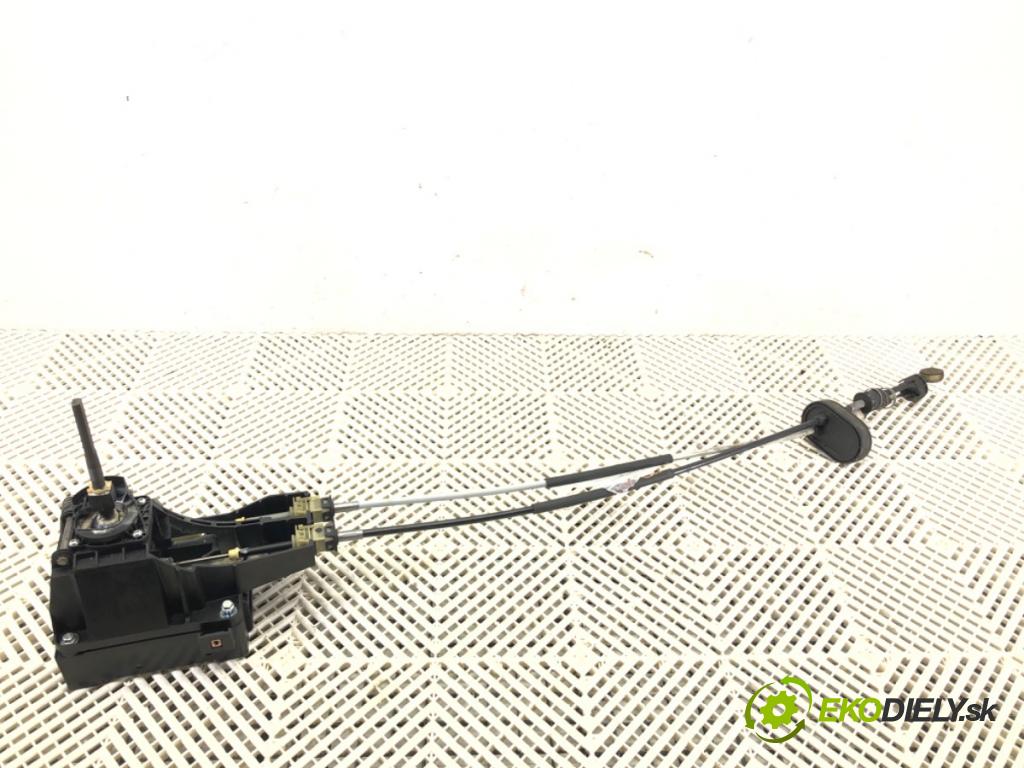 OPEL ASTRA J Sports Tourer (P10) 2010 - 2015    1.4 Turbo (35) 103 kW [140 KM] benzyna 2010 - 2015  kulisa 55598025 (Rýchlostné páky / kulisy)