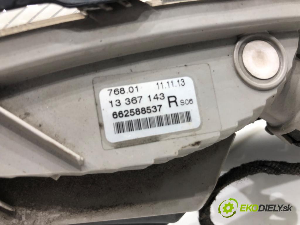 OPEL ASTRA J Kombi 2013 103 kW 1.4 Turbo (35) 1364 mří nárazníka pravý přední část 13367143