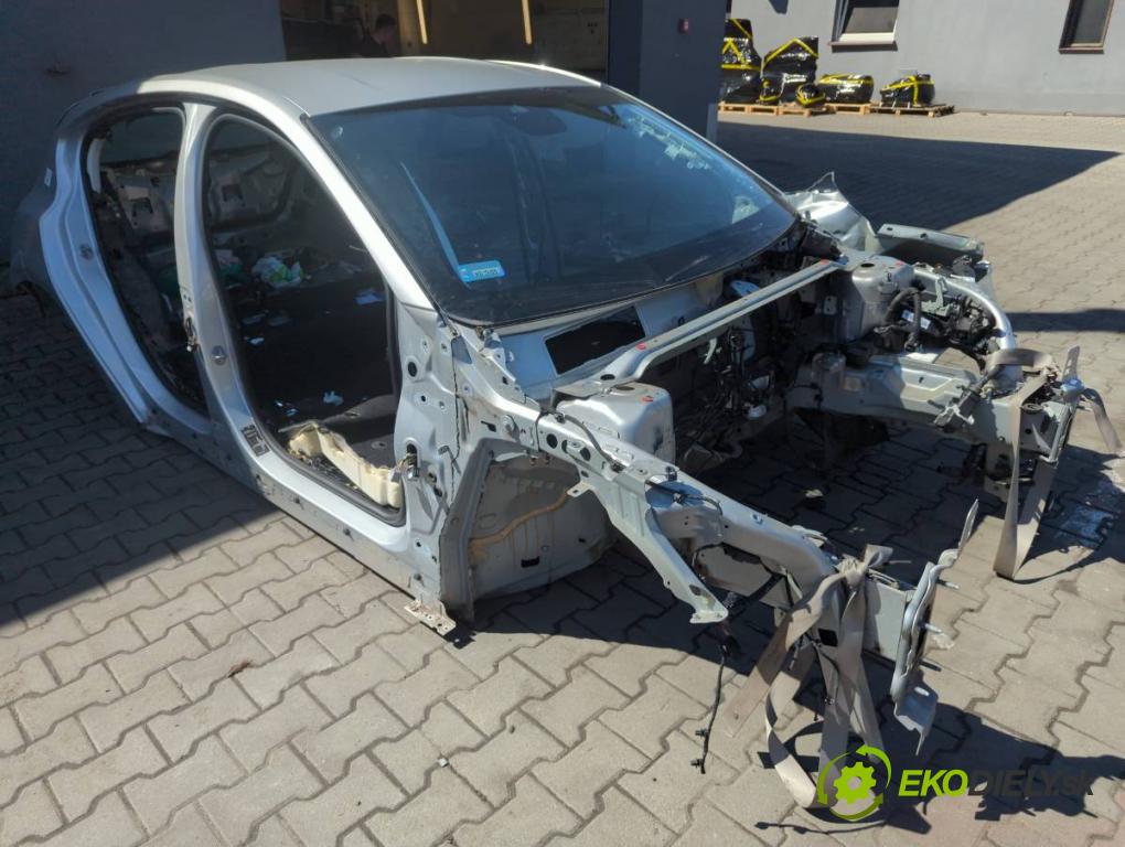FORD FOCUS IV (HN) 2018 - 2022    1.0 EcoBoost 92 kW [125 KM] benzyna 2018 - 2022  KAROSERIA ČTVRŤÁK blatník zadní část levý pravý práh střecha PODŁUŻNICA levý pravý
