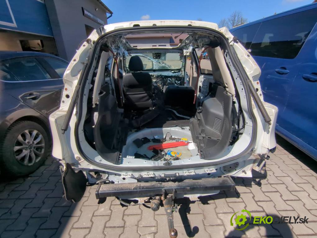NISSAN X-TRAIL III (T32_, T32R, T32RR) 2013 - 2022    1.6 DIG-T (T32) 120 kW [163 KM] benzyna 2015 - 2022  KAROSERIA ČTVRŤÁK blatník zadní část levý pravý práh střecha PODŁUŻNICA levý pravý