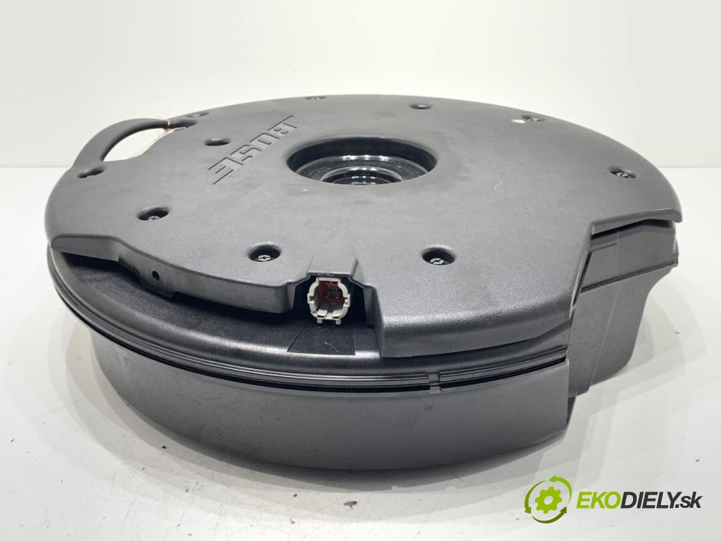 NISSAN X-TRAIL III (T32_, T32R, T32RR) 2013 - 2022    1.6 DIG-T (T32) 120 kW [163 KM] benzyna 2015 - 2022  subwoofer 281705AA0A (Audio zariadenie)