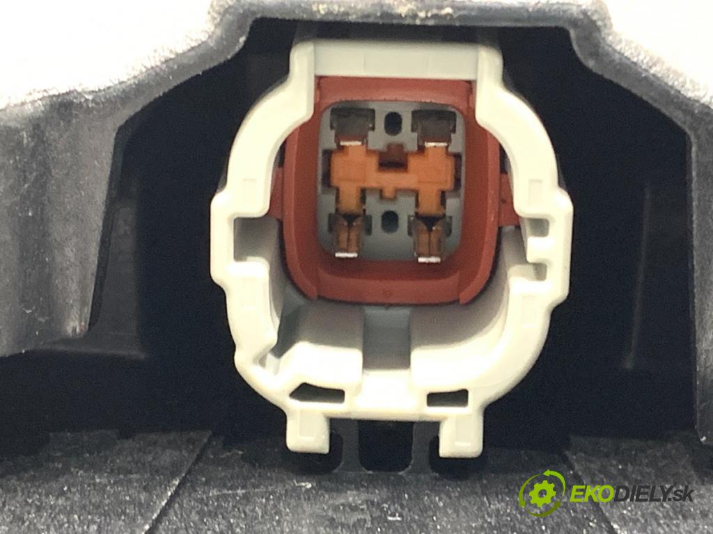NISSAN X-TRAIL III (T32_, T32R, T32RR) 2013 - 2022    1.6 DIG-T (T32) 120 kW [163 KM] benzyna 2015 - 2022  subwoofer 281705AA0A (Audio zariadenie)