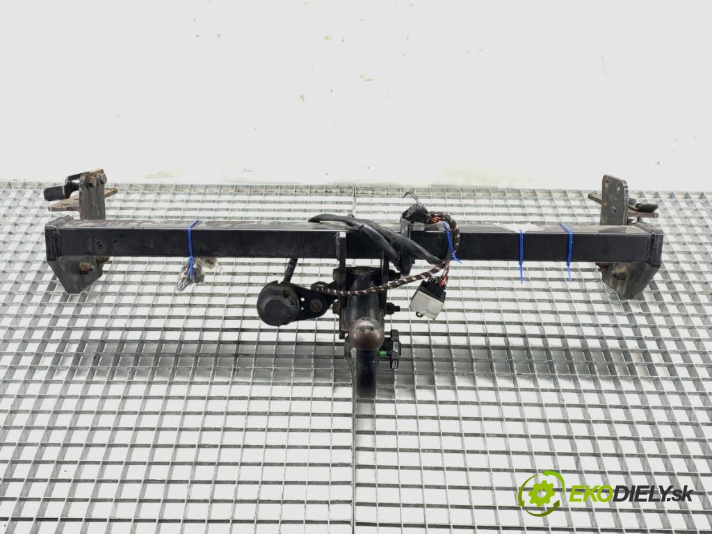 NISSAN X-TRAIL T32 SUV 2018 120 kW 1.6 DIG-T (T32) 1618 Hák tažné zařízení 332323600001 (Tažná zařízení)