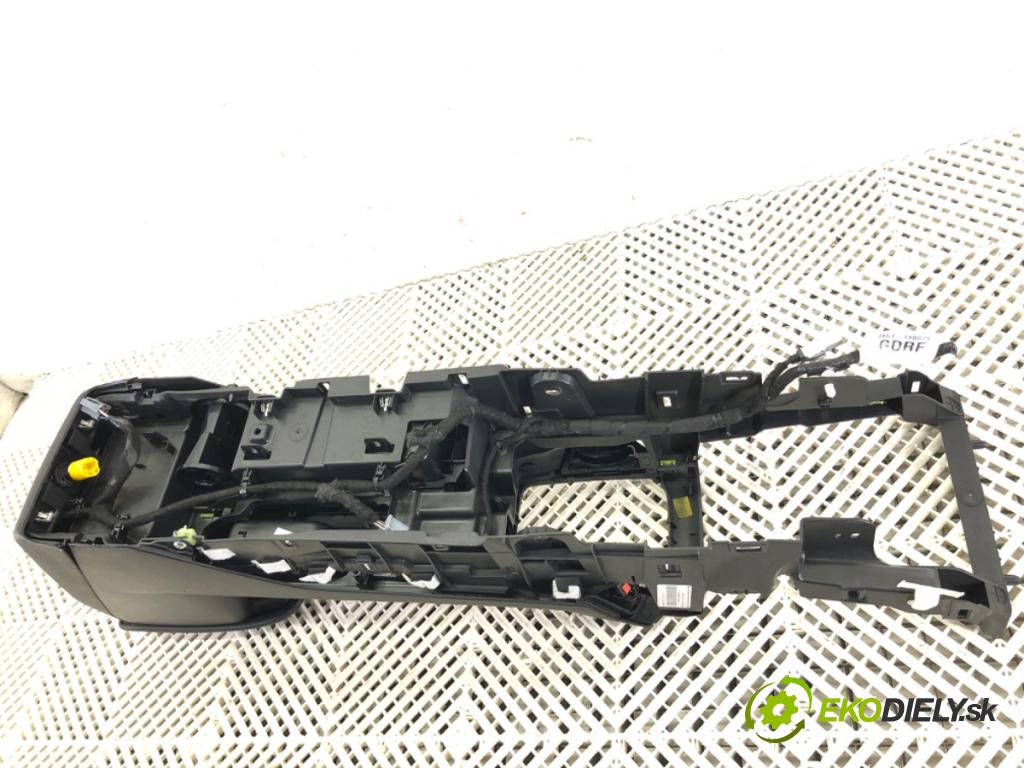 FORD FOCUS IV (HN) 2018 - 2022    1.0 EcoBoost 92 kW [125 KM] benzyna 2018 - 2022  Tunel stredový  (Stredový tunel / panel)