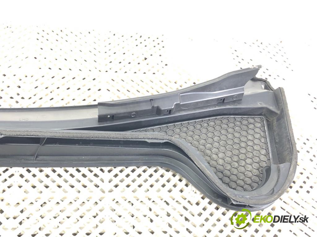 FORD FOCUS IV (HN) 2018 - 2022    1.0 EcoBoost 92 kW [125 KM] benzyna 2018 - 2022  Torpédo, plast pod čelné okno JX7B-A02222-AD (Torpédo (plast pod čelným sklom))