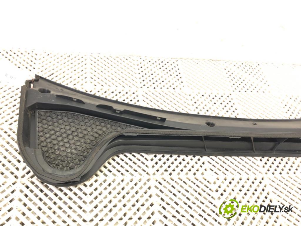 FORD FOCUS IV (HN) 2018 - 2022    1.0 EcoBoost 92 kW [125 KM] benzyna 2018 - 2022  Torpédo, plast pod čelné okno JX7B-A02222-AD (Torpédo (plast pod čelným sklom))