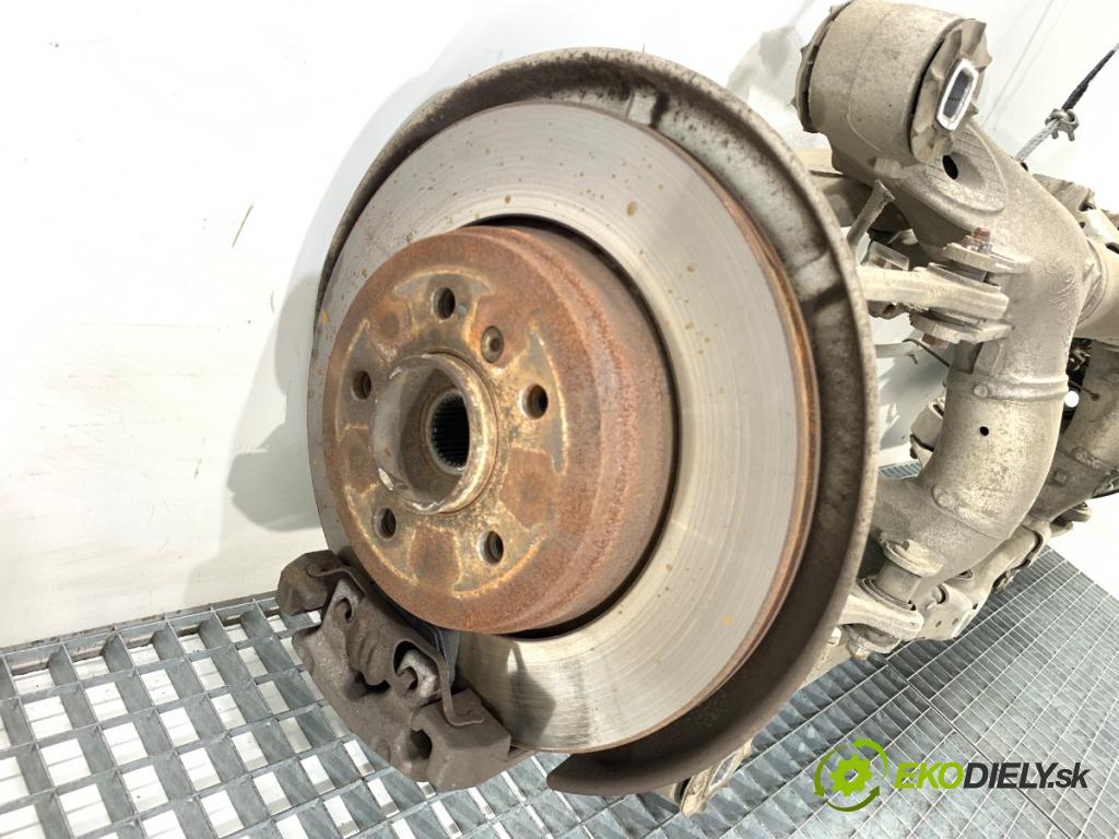 BMW 5 Touring (E61) 2004 - 2010    520 i 125 kW [170 KM] benzyna 2007 - 2010  výztuha zadní část