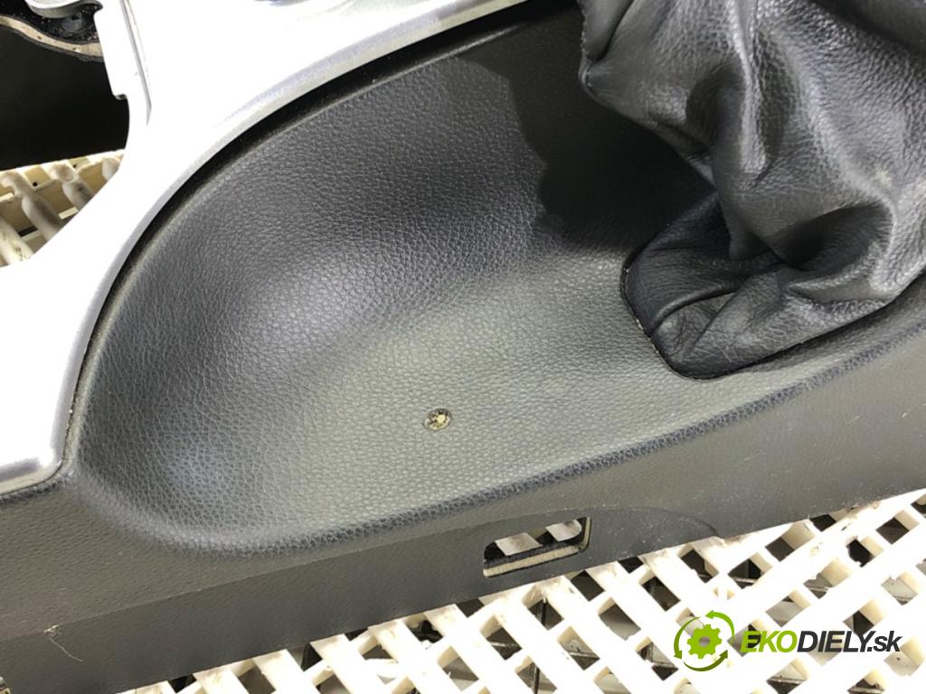 BMW 5 Touring (E61) 2004 - 2010    520 i 125 kW [170 KM] benzyna 2007 - 2010  Tunel stredový  (Stredový tunel / panel)