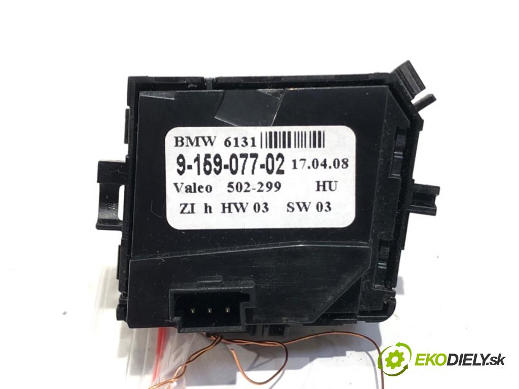 BMW 5 Touring (E61) 2004 - 2010    520 i 125 kW [170 KM] benzyna 2007 - 2010  Prepínač ohrievania, vyhrievania sedačky 9159077 (Prepínacie páčky pod volantom)