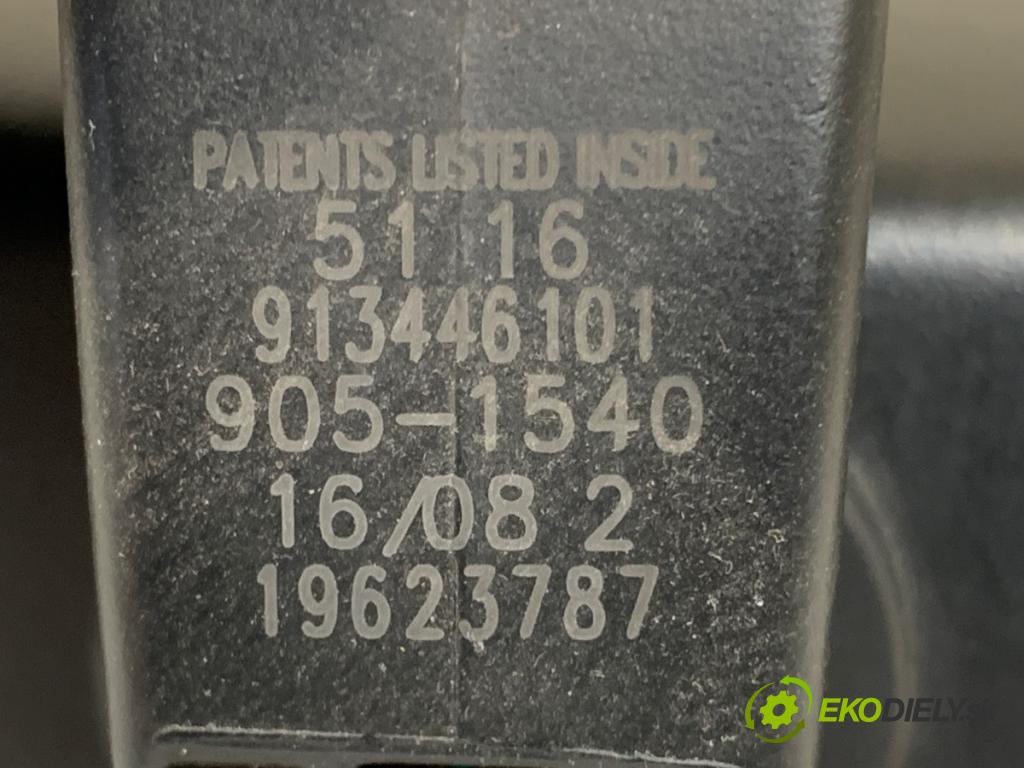 BMW E61 Kombi 2008 125 kW 520 i 1995 zpětné zrcátko vnitřní 9051540 (Světla vnitřní)