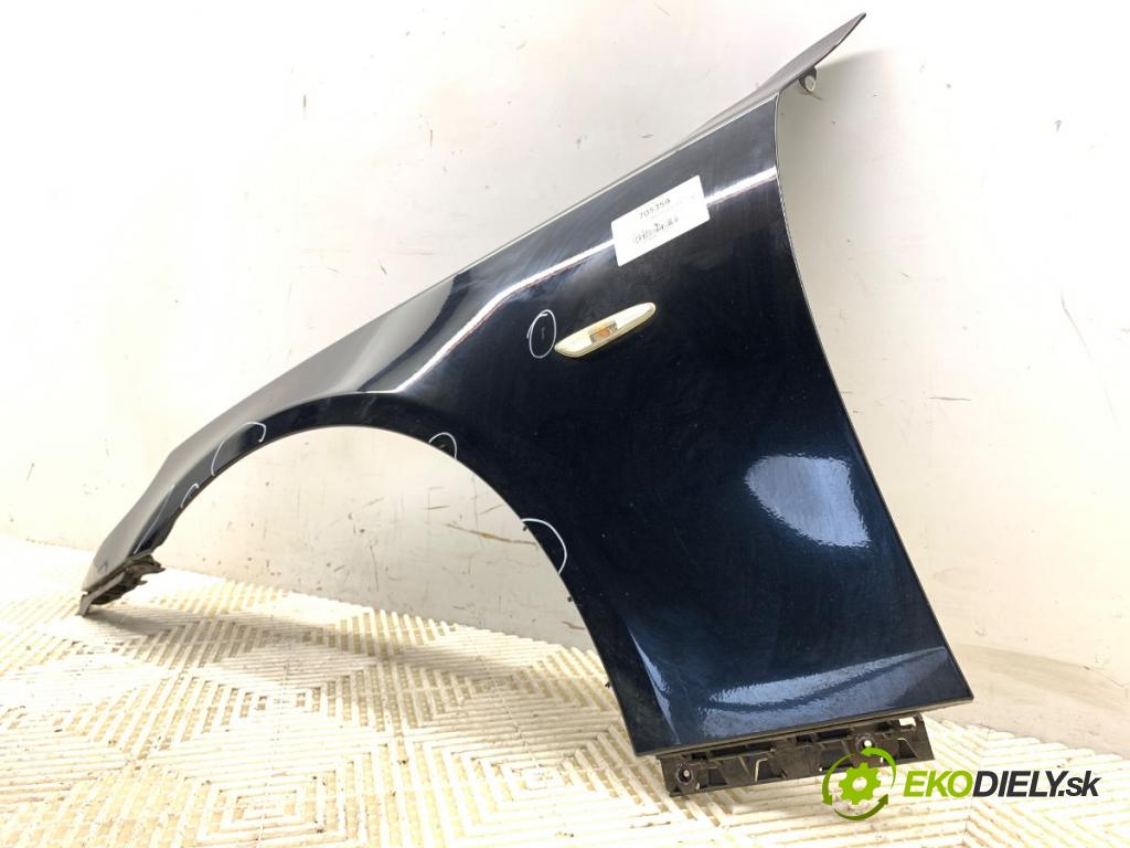 BMW E61 Kombi 2008 125 kW 520 i 1995 blatník levý přední část
