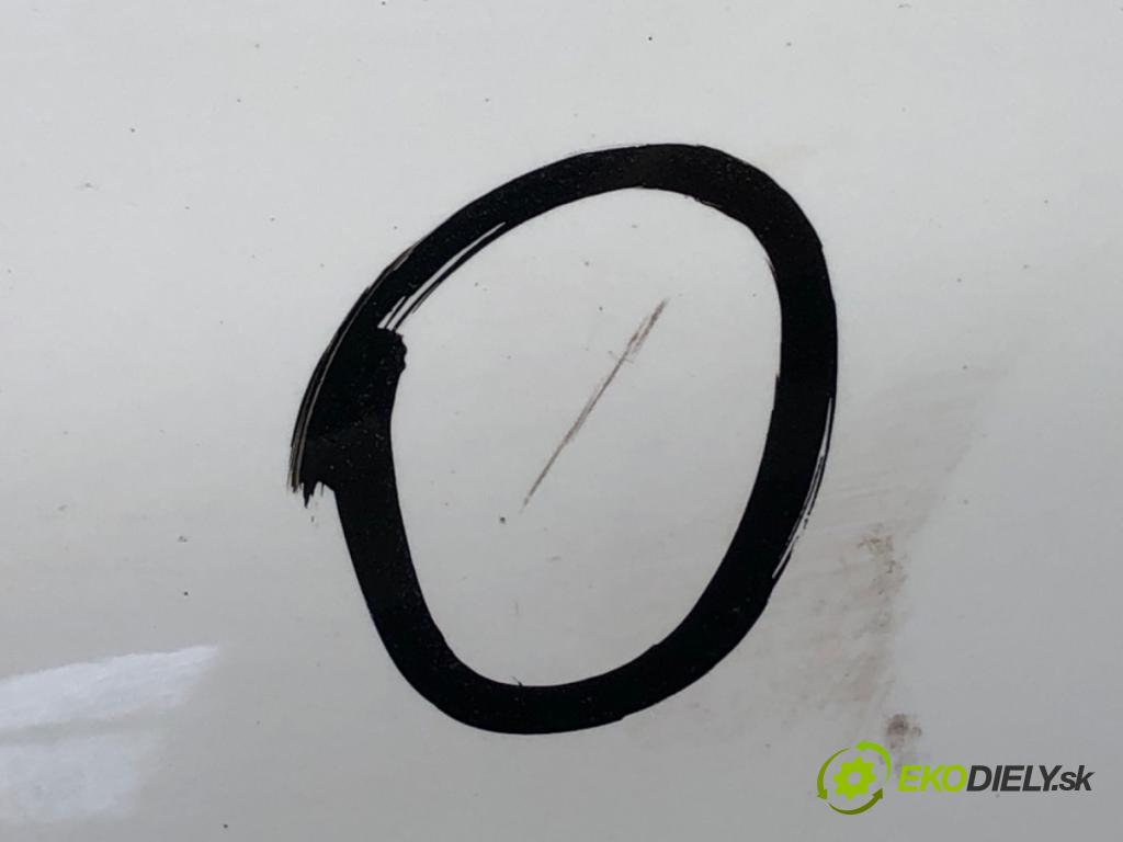 CITROEN C1 liftback 2010 50 kW 1.0 998 blatník levý přední část