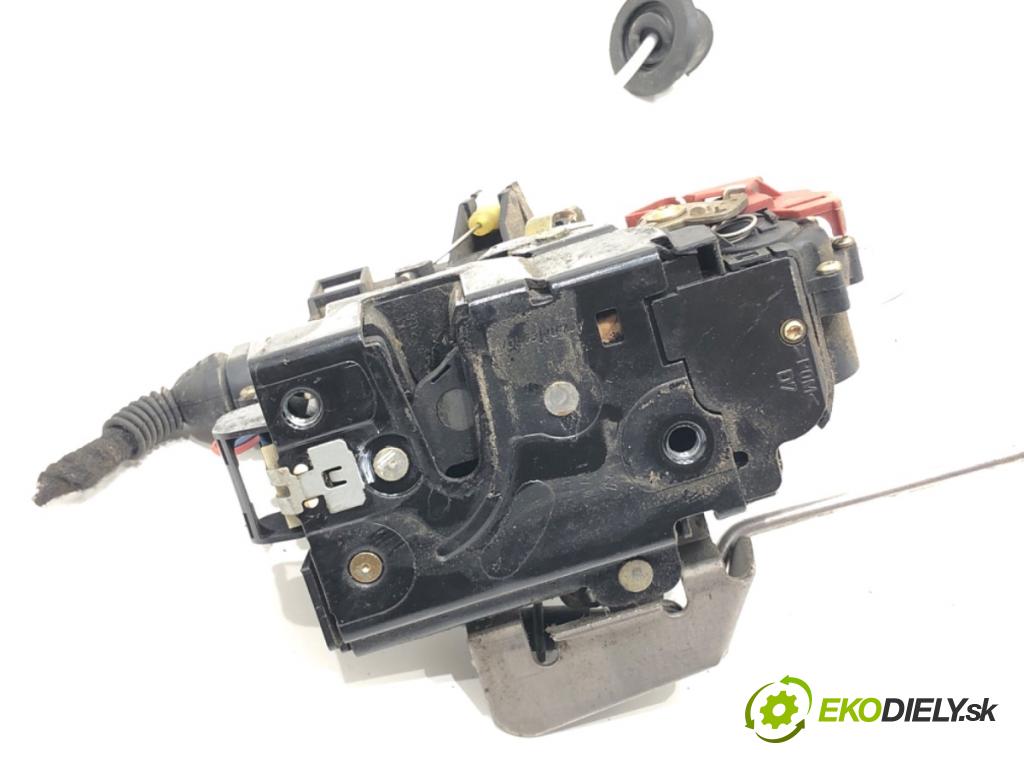 AUDI A4 B6 Kombi 2004 96 kW 1.9 TDI 1896 zámok dveře pravý přední část 8E1837016C