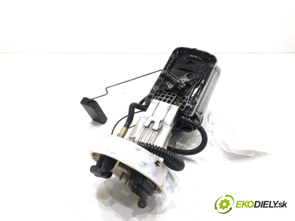 AUDI A4 B6 Kombi 2004 96 kW 1.9 TDI 1896 pumpa paliva 8E0919050D
