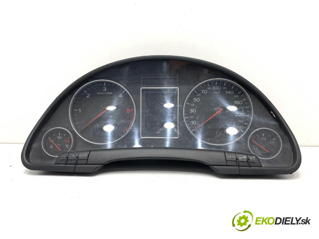 AUDI A4 B6 Kombi 2004 96 kW 1.9 TDI 1896 Prístrojovka 8E0920930T (Prístrojová doska, displej)
