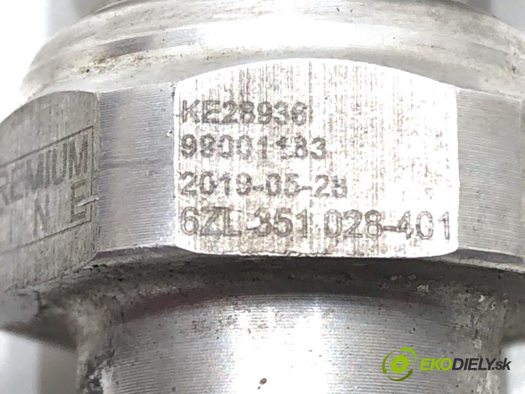 AUDI A4 B6 Kombi 2004 96 kW 1.9 TDI 1896 snímač klimatizace 6ZL351028 (Snímače)