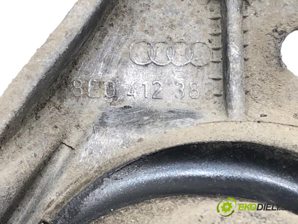 AUDI A4 B6 Kombi 2004 96 kW 1.9 TDI 1896 Uchytenie Držiak tlmiča predný pravé