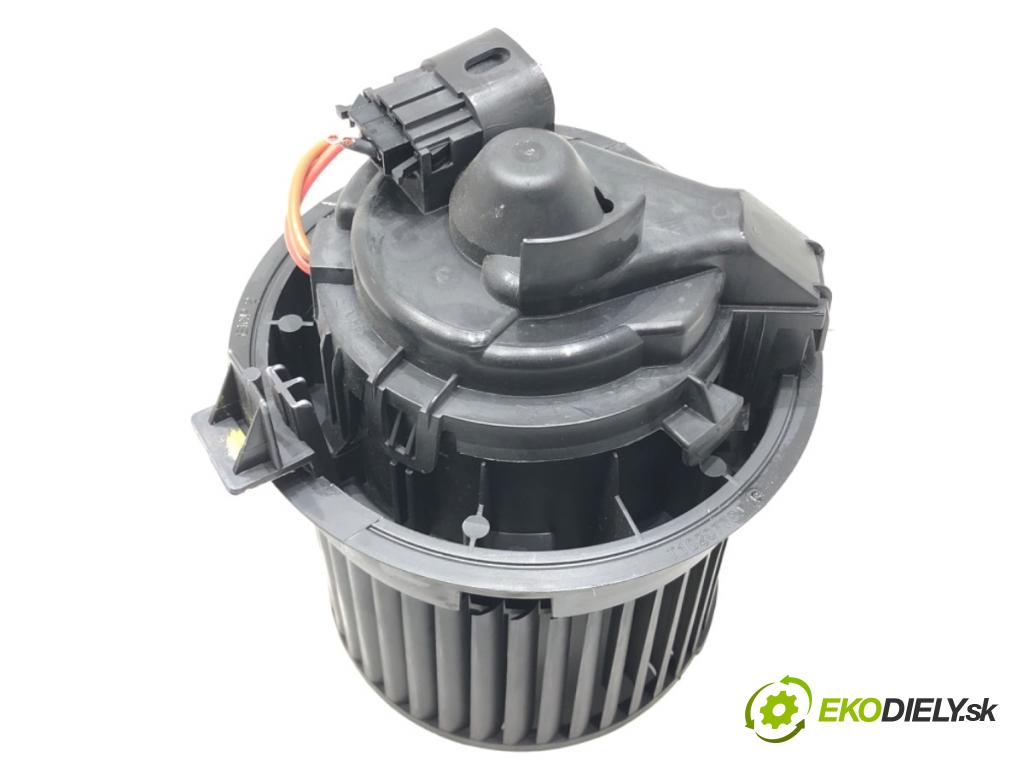 DACIA DUSTER SUV 2015 77 kW 1.6 16V 1598 ventilátor kúrenia N109038B