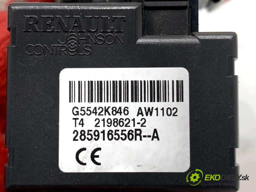 DACIA DUSTER SUV 2015 77 kW 1.6 16V 1598 spinačka 285916556R (Spínacia skrinka)