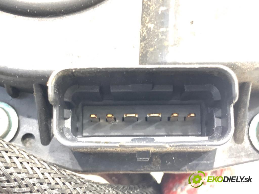 DACIA DUSTER SUV 2015 77 kW 1.6 16V 1598 Škrtiaca klapka 8200063652 (Škrtiaca klapka)