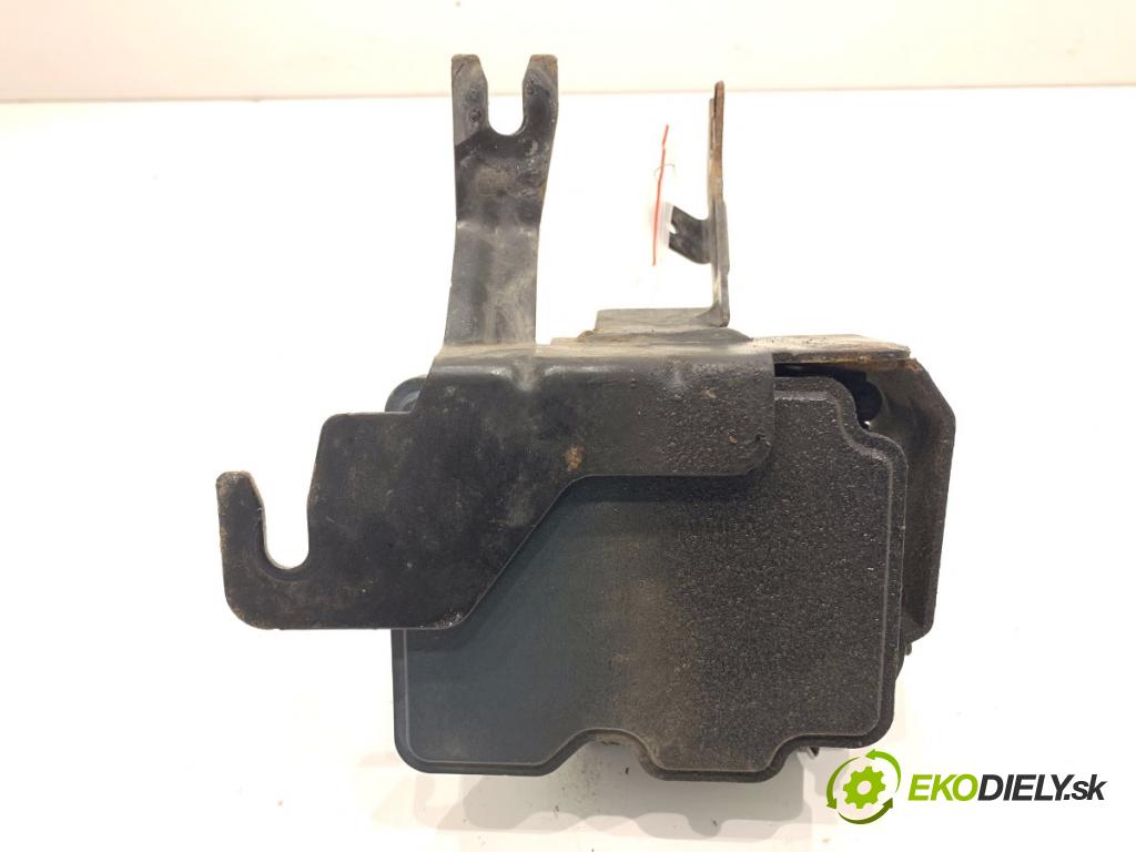 DACIA DUSTER SUV 2015 77 kW 1.6 16V 1598 Pumpa ABS 476608845R (Pumpa ABS)