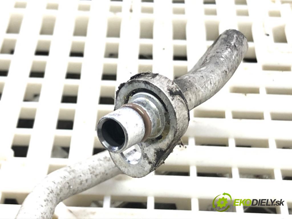 DACIA DUSTER SUV 2015 77 kW 1.6 16V 1598 rúrka klimatizácie  (Rúrka klimatizácie)