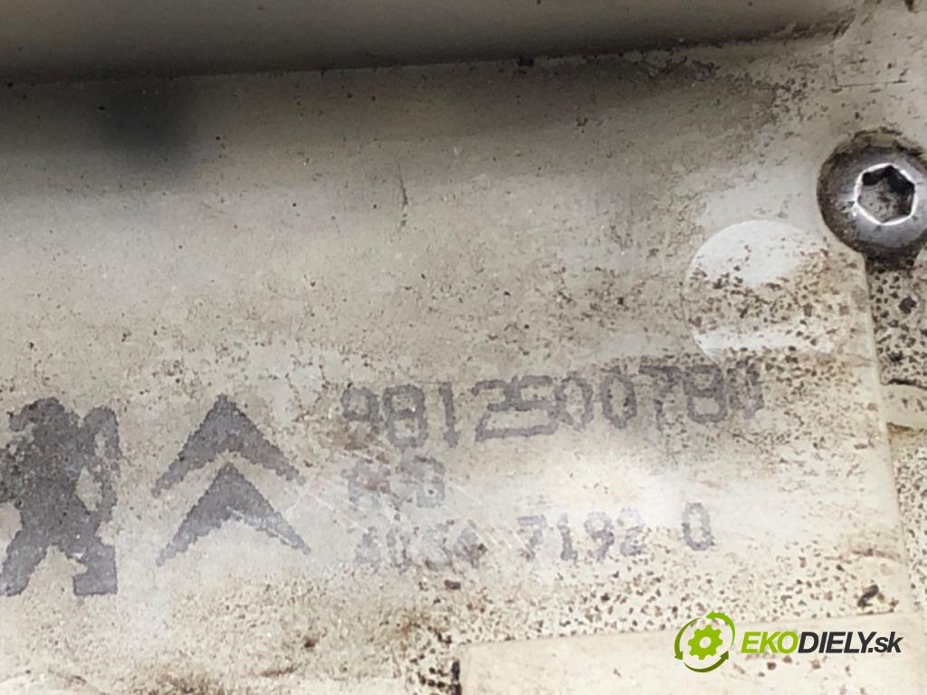 PEUGEOT 2008 I (CU_) 2013 - 2022    1.6 BlueHDi 100 73 kW [100 KM] olej napędowy 2015 - 2022  zámok dveře pravý přední část 9812500780