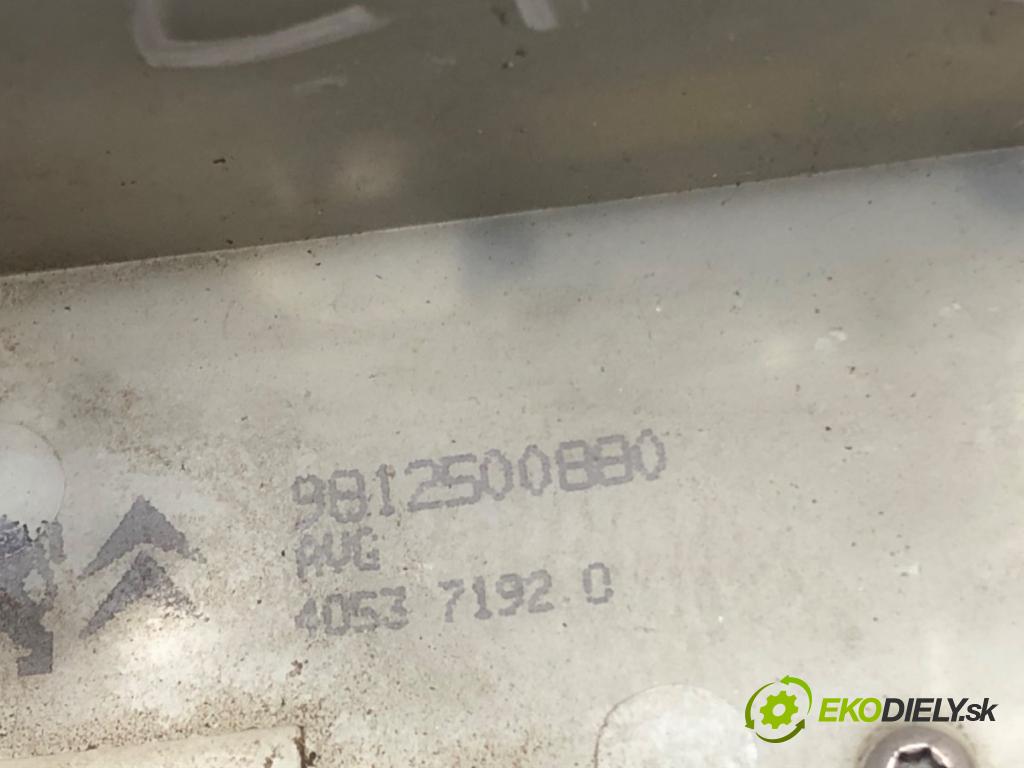 PEUGEOT 2008 I (CU_) 2013 - 2022    1.6 BlueHDi 100 73 kW [100 KM] olej napędowy 2015 - 2022  zámok dveře levý přední část 9812500880