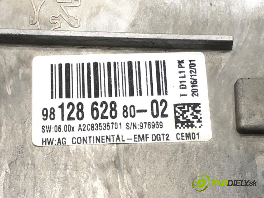 PEUGEOT 2008 I (CU_) 2013 - 2022    1.6 BlueHDi 100 73 kW [100 KM] olej napędowy 2015 - 2022  Dislpej 9812862880 (Prístrojová doska, displej)
