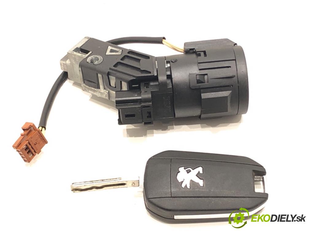 PEUGEOT 2008 I (CU_) 2013 - 2022    1.6 BlueHDi 100 73 kW [100 KM] olej napędowy 2015 - 2022  spinačka 9673257480 (Spínacia skrinka)