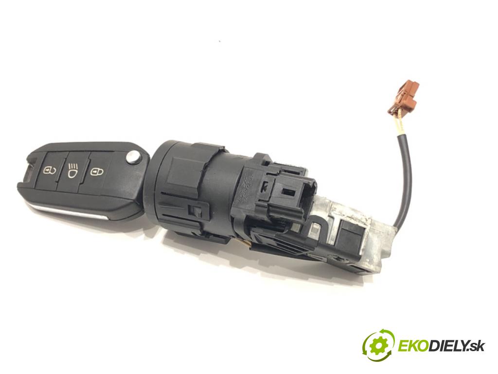 PEUGEOT 2008 I (CU_) 2013 - 2022    1.6 BlueHDi 100 73 kW [100 KM] olej napędowy 2015 - 2022  spinačka 9673257480 (Spínacia skrinka)