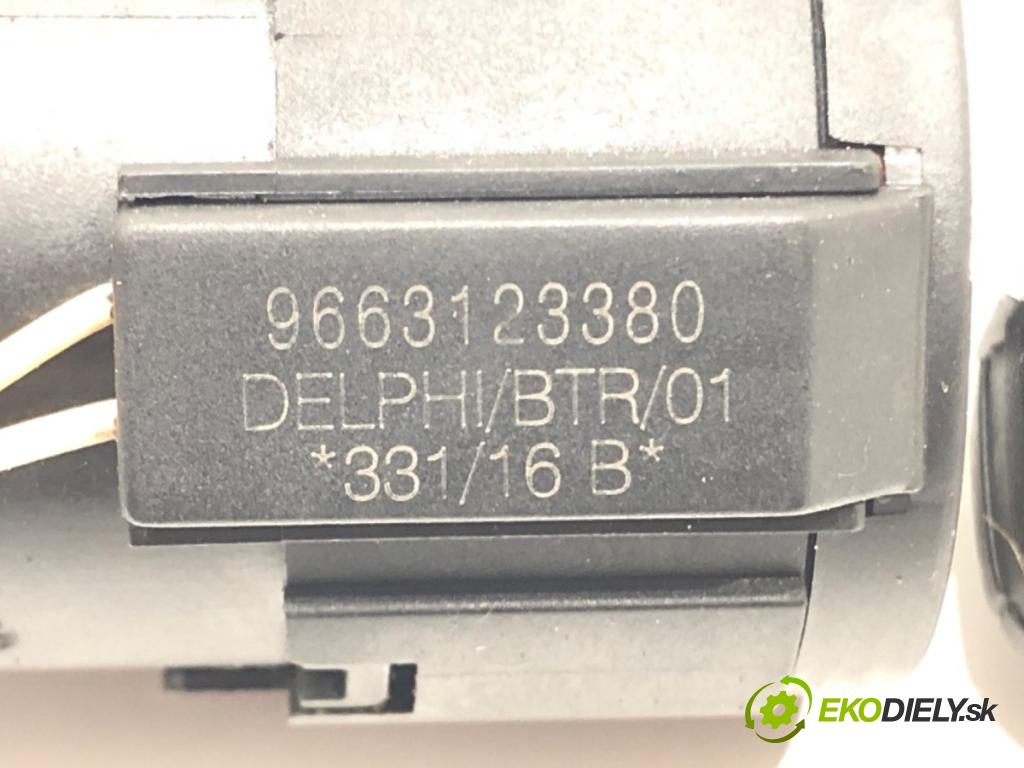 PEUGEOT 2008 I (CU_) 2013 - 2022    1.6 BlueHDi 100 73 kW [100 KM] olej napędowy 2015 - 2022  spinačka 9673257480 (Spínacia skrinka)