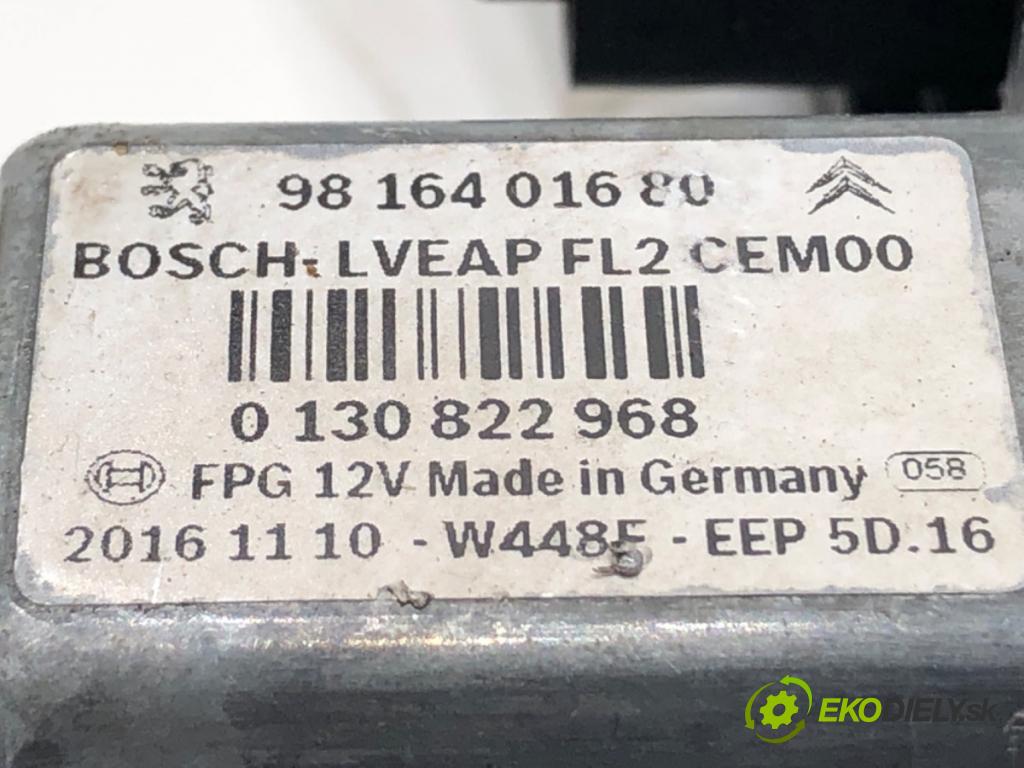 PEUGEOT 2008 I (CU_) 2013 - 2022    1.6 BlueHDi 100 73 kW [100 KM] olej napędowy 2015 - 2022  mechanismus okna pravý přední část 9816401680