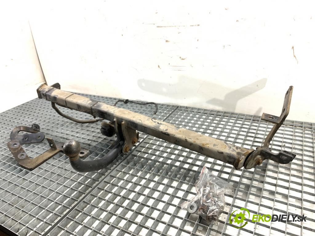 PEUGEOT 2008 I SUV 2017 73 kW 1.6 BlueHDi 100 1560 Hák tažné zařízení  (Tažná zařízení)