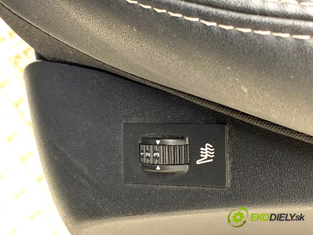 PEUGEOT 2008 I (CU_) 2013 - 2022    1.6 BlueHDi 100 73 kW [100 KM] olej napędowy 2015 - 2022  Sedadlo ľavy predný