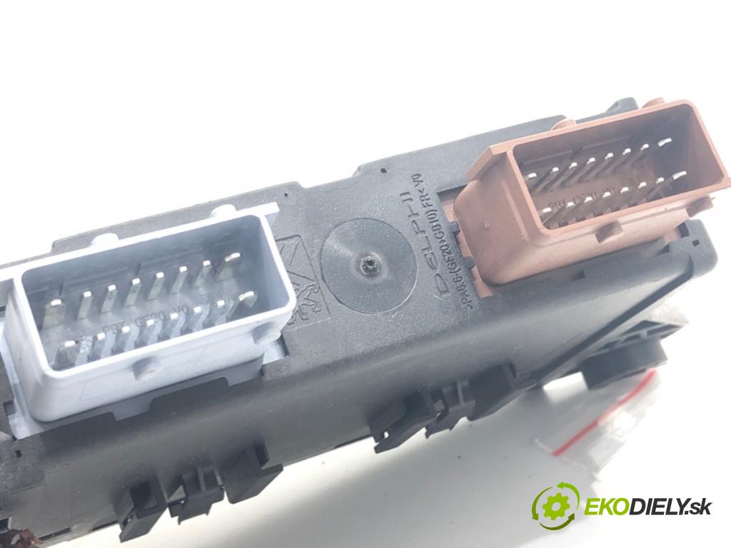 PEUGEOT 2008 I (CU_) 2013 - 2022    1.6 BlueHDi 100 73 kW [100 KM] olej napędowy 2015 - 2022  modul tažného oka 9665524180 (Ostatní)