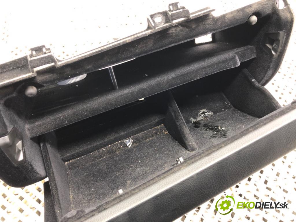 MERCEDES-BENZ S212 Kombi 2015 100 kW E 200 CDI / BlueTEC (212.205, 212.206) 2143 Priehradka, kastlík spolujazdca A2126803691 (Priehradka (kastlík))