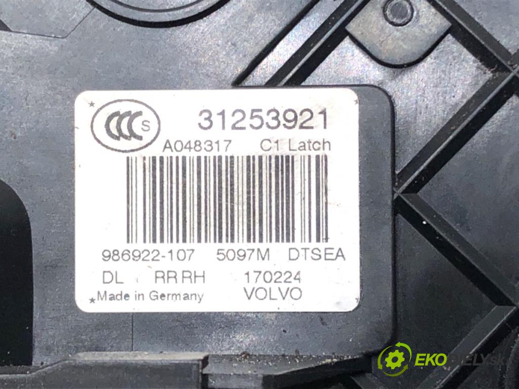 VOLVO XC60 I SUV 2017 110 kW D3 1969 zámok dveře pravý zadní část 31253921